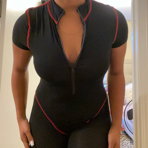 jumpsuit - Picture 4 of 4